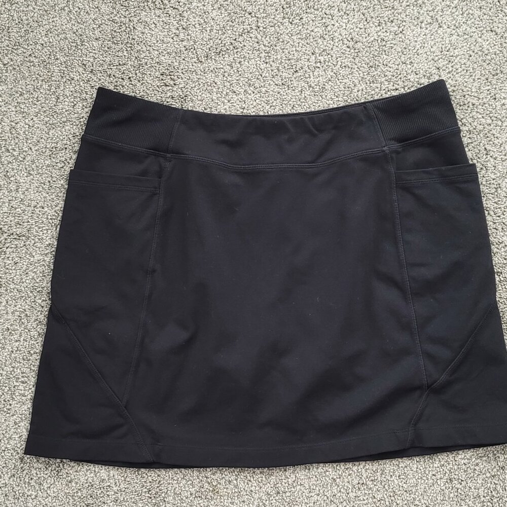 Athleta Skort Skirt X-Large  Women' s Black Side Pockets Shorts Below